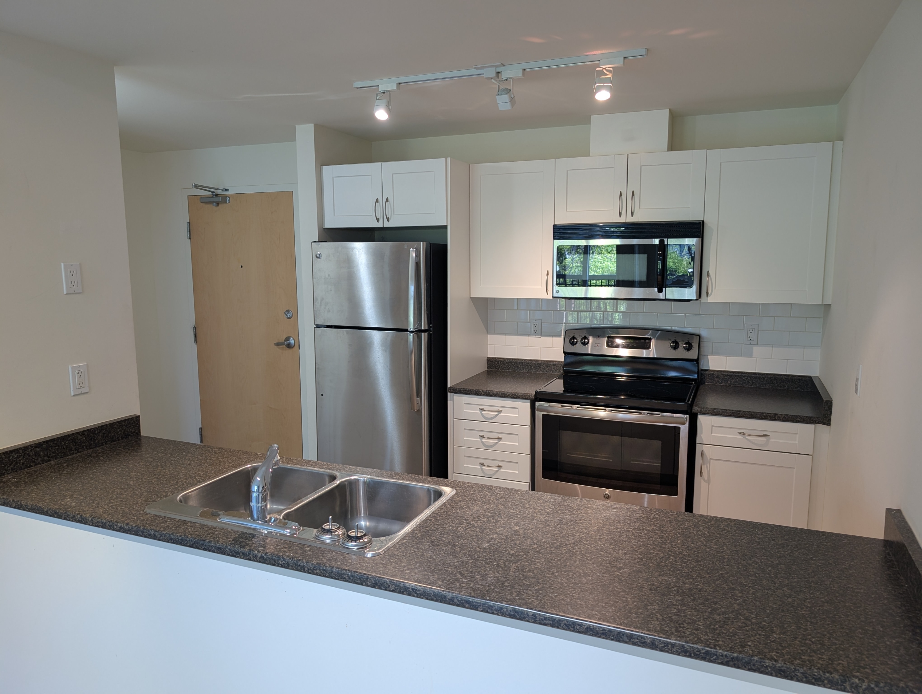 301-16 Marilyn Drive